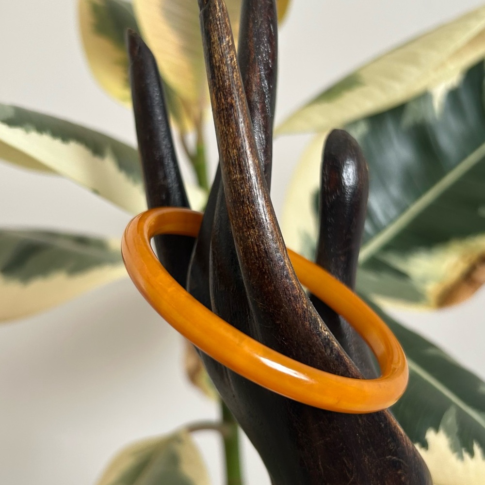 Mottled Butterscotch Bakelite Bangle - image 2